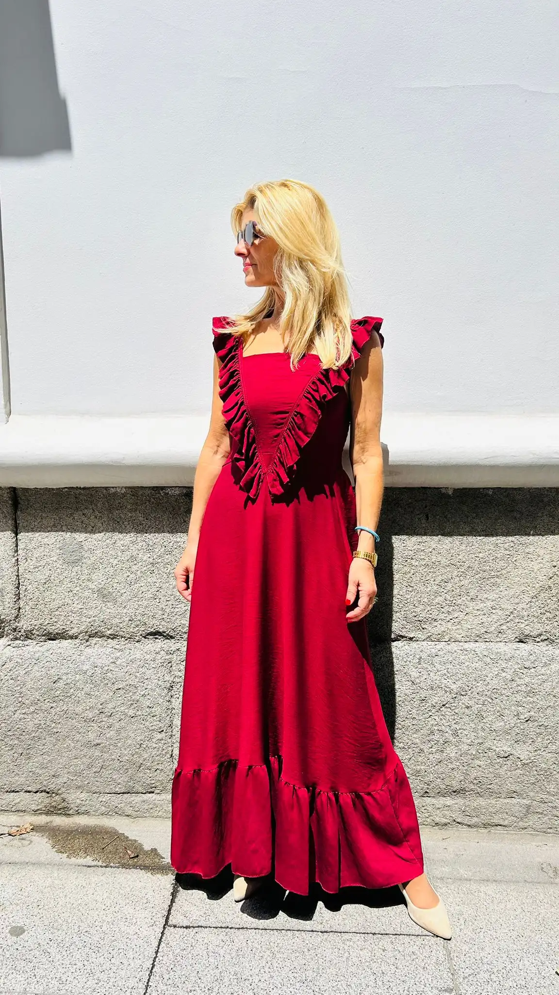 Dress (romantic style)