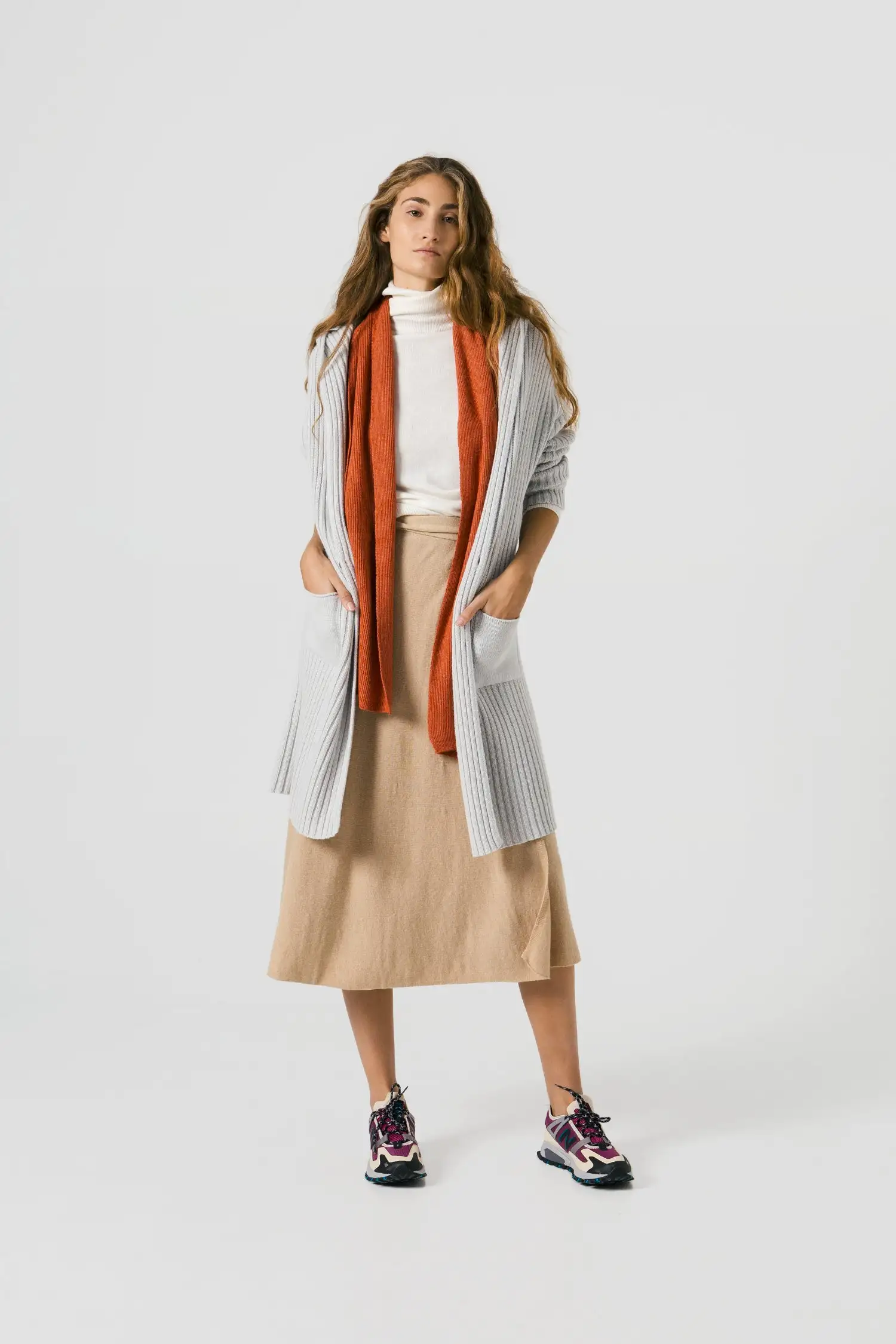 Mujer - Cárdigan ribbed con capucha - Imagen 7