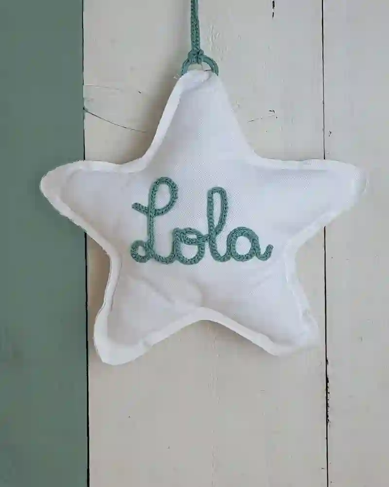 Green color star
