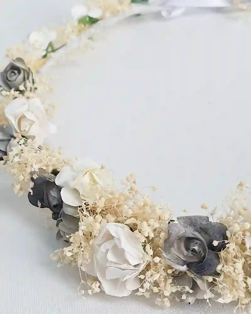 Crown Flores Double Gray White