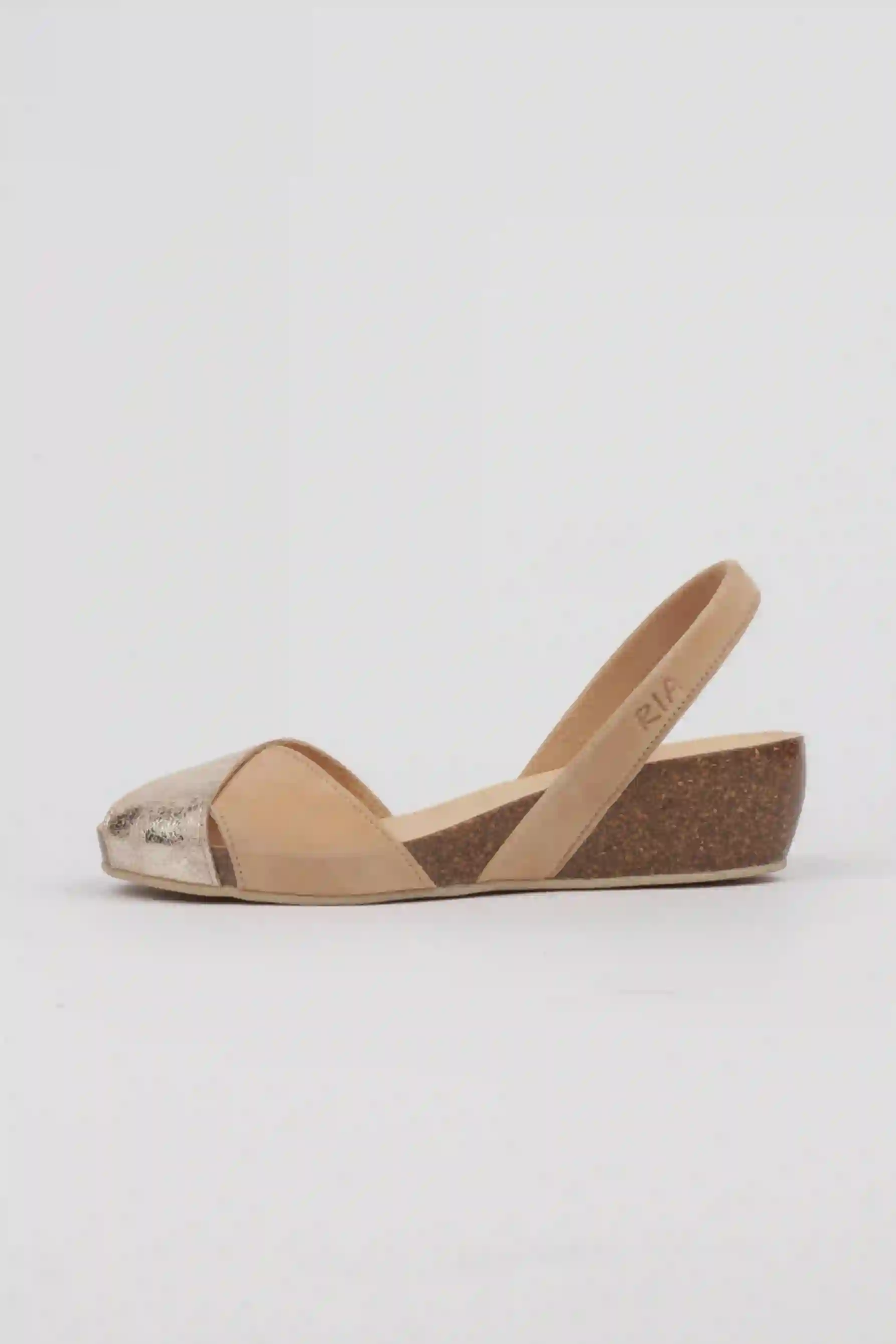 Ria Menorca sandalias tiras cruzadas camel detalle brillo