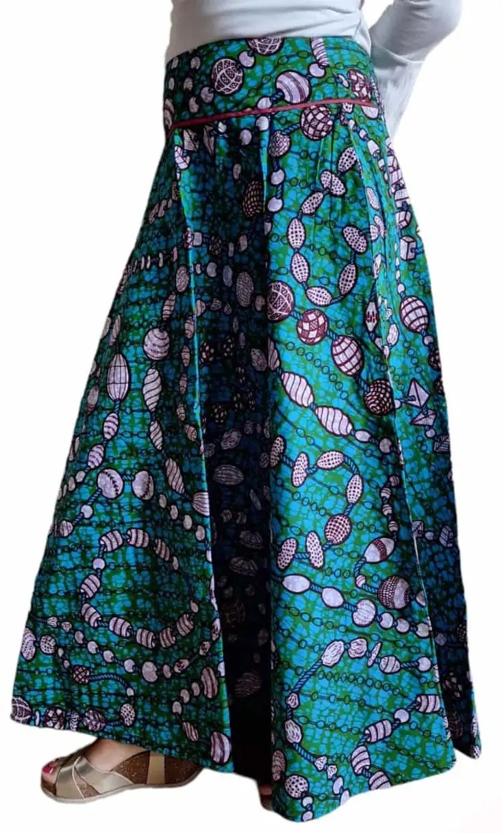 Long skirts with flight