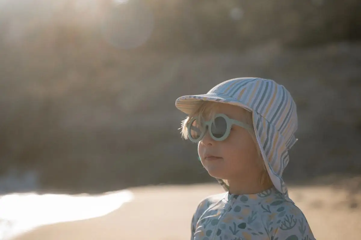 Gafas de sol redondas verde mar Little Dutch - Imagen 4