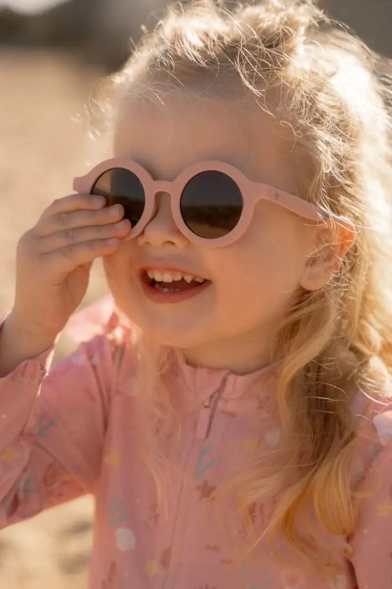 Gafas de sol redondas rosa claro Little Dutch - Imagen 5