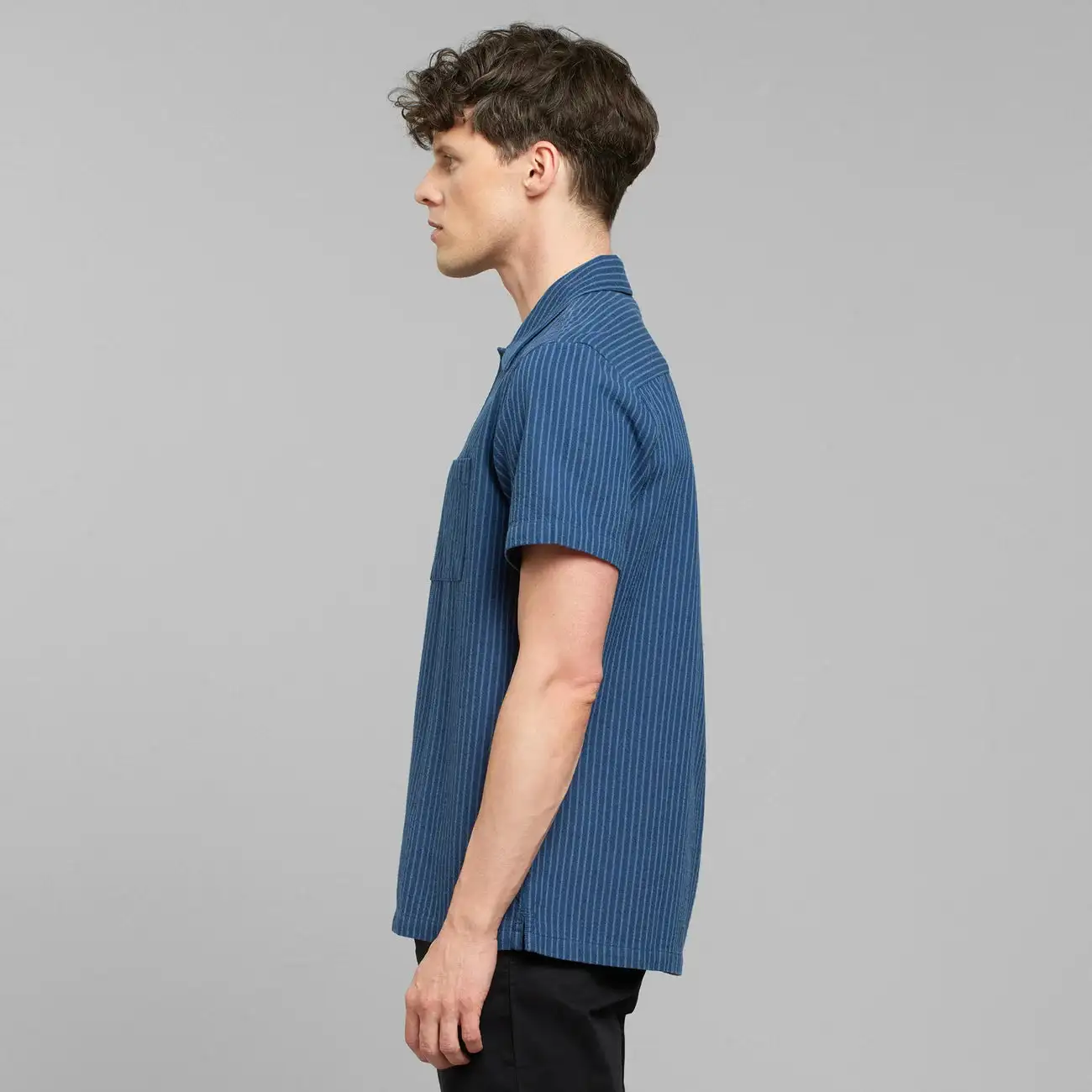 Short manga shirt blue stripes - Image 3