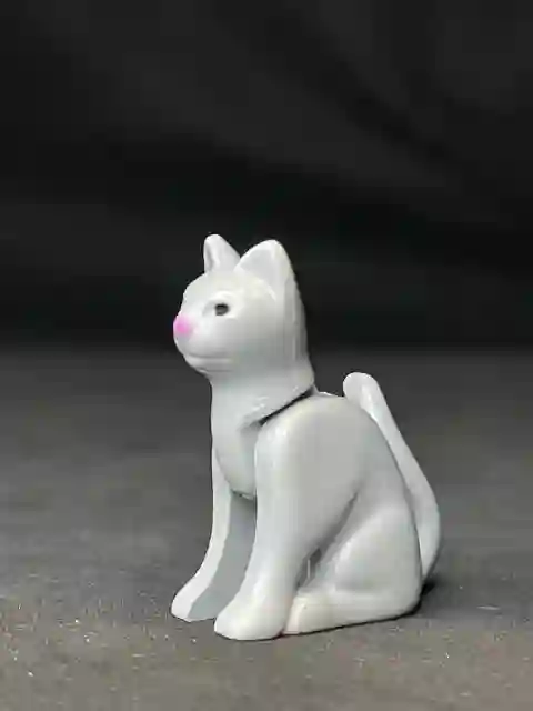 A_0711 Gato Gris Sentado