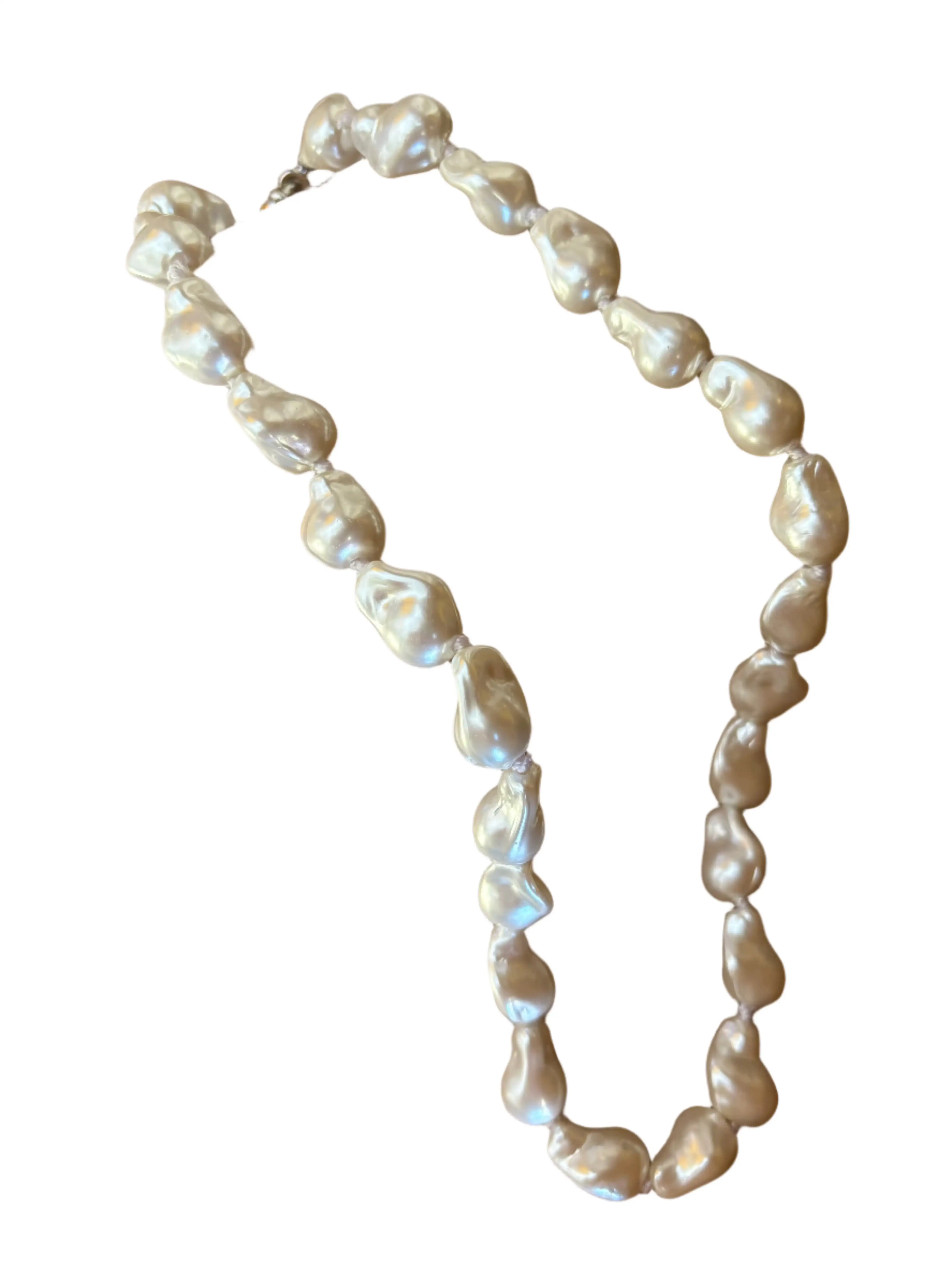 River Pearl Necklace - Image 2