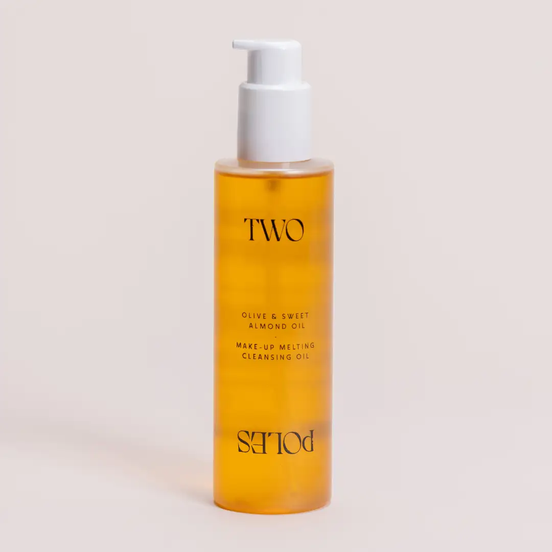 Two Poles Make-Up Melting Cleansing Oil 190 ml