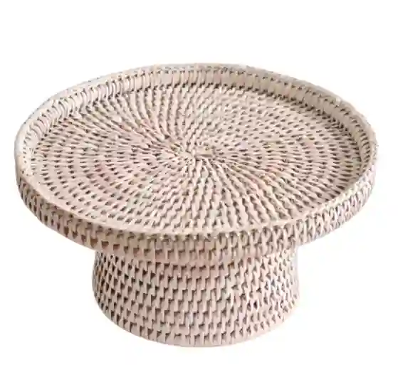Small White Wicker Tartero