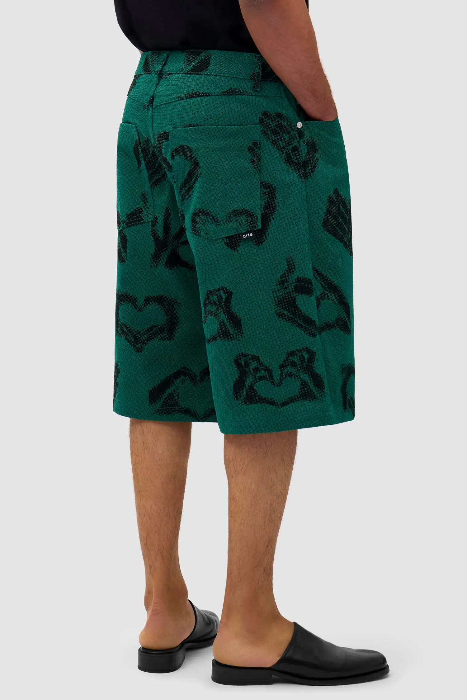Arte Antwerp Heart Hand Shorts - Imagen 4