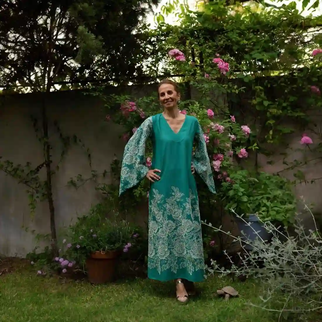 CAFTÁN AMIRA Embroidery Green Lino