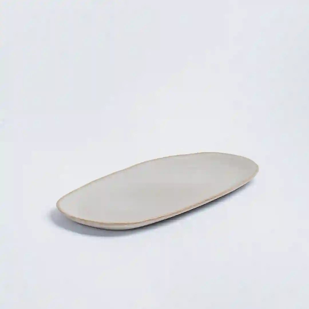 Oval tray of porcelain sets