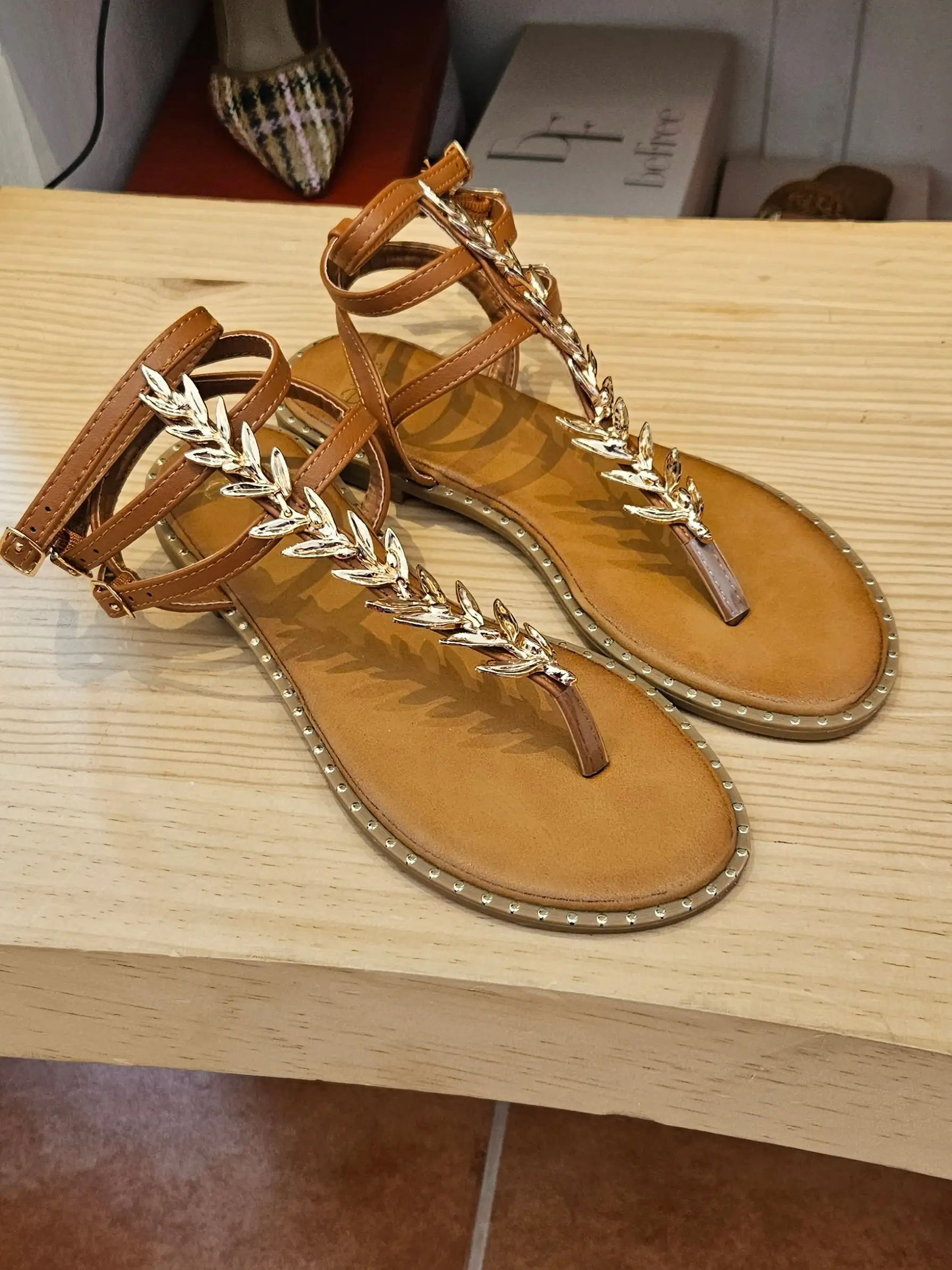 Planas Sandals Leather Broama Golden - Image 2