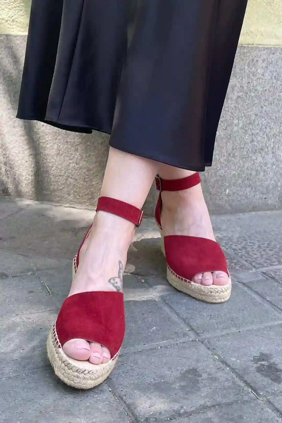 Burgous espadrilles asymmetric design