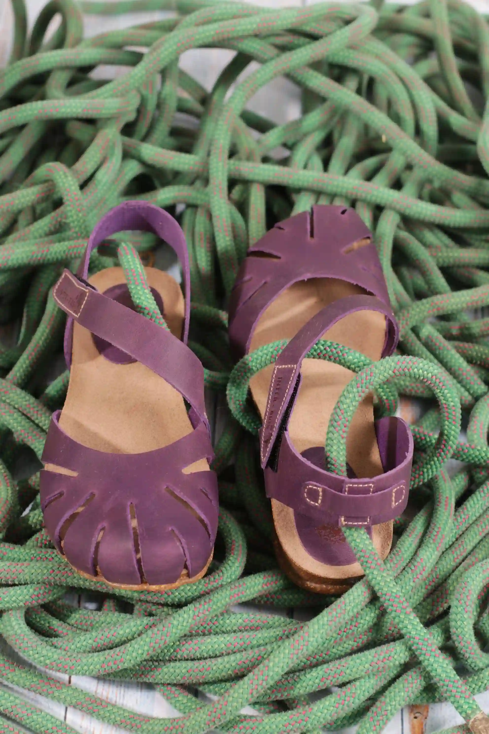 Sandalias Interbios Mujer Cerrada Puntera Color lila