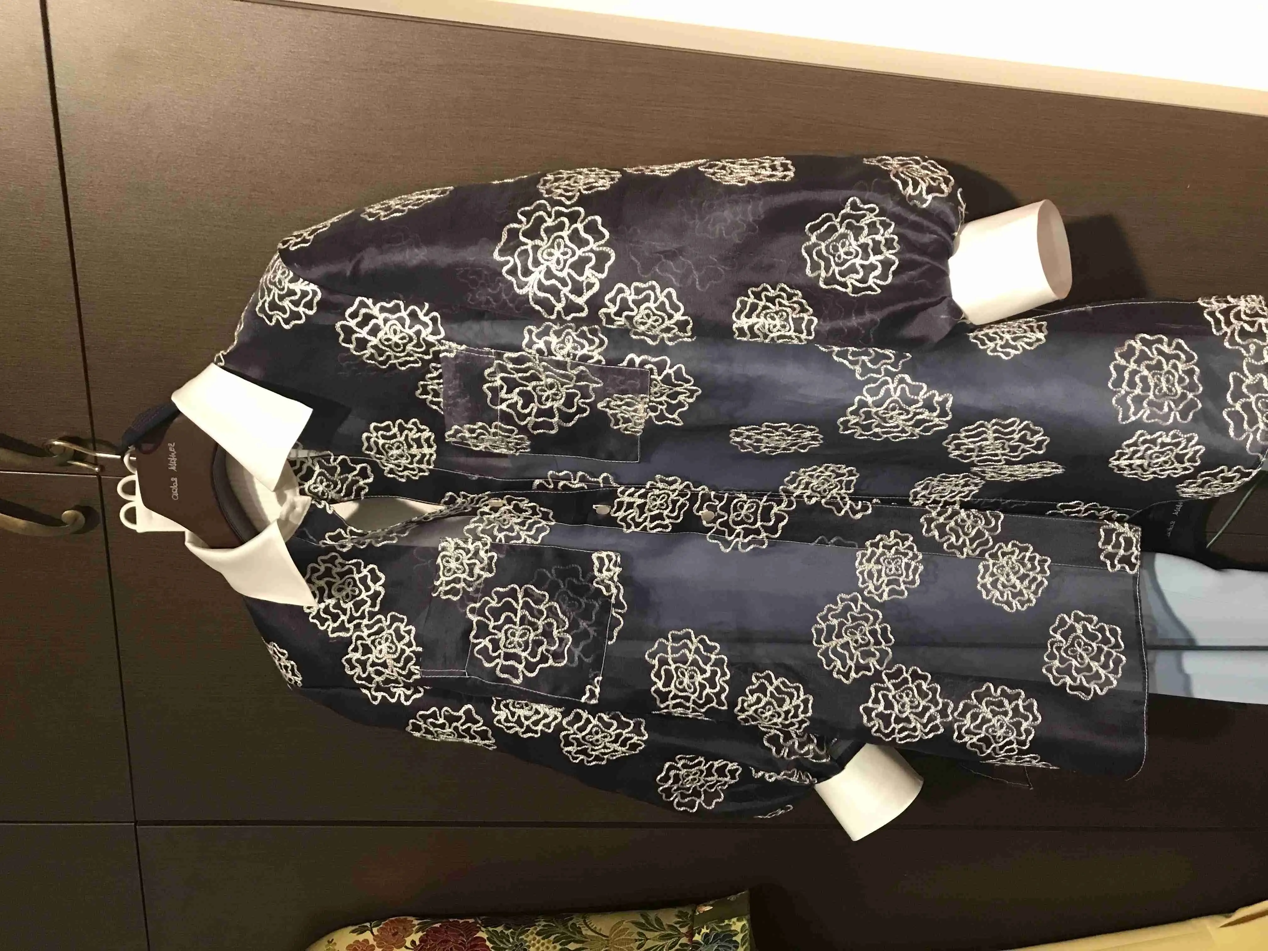 Blusa bordada