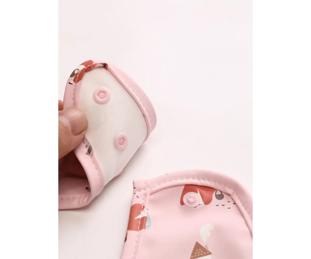 Waterproof Babero Little Red - Image 3