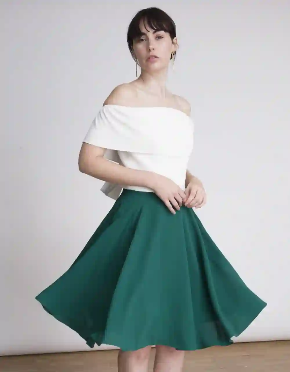 Falda de fiesta verde con vuelo