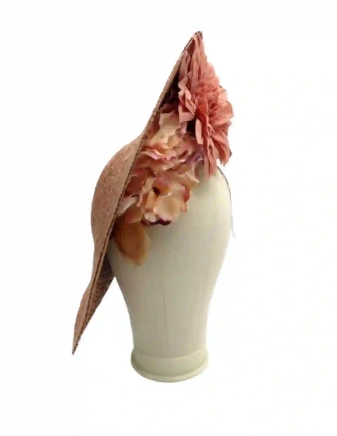 Tocado con flores de hortensias
