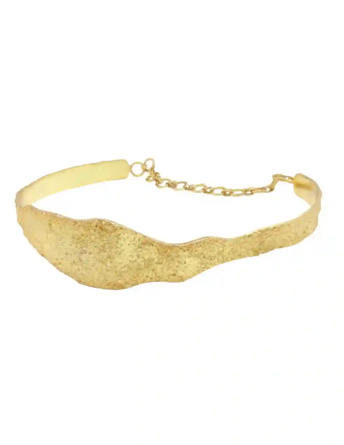 Choker dorado con superficie plana en relieve