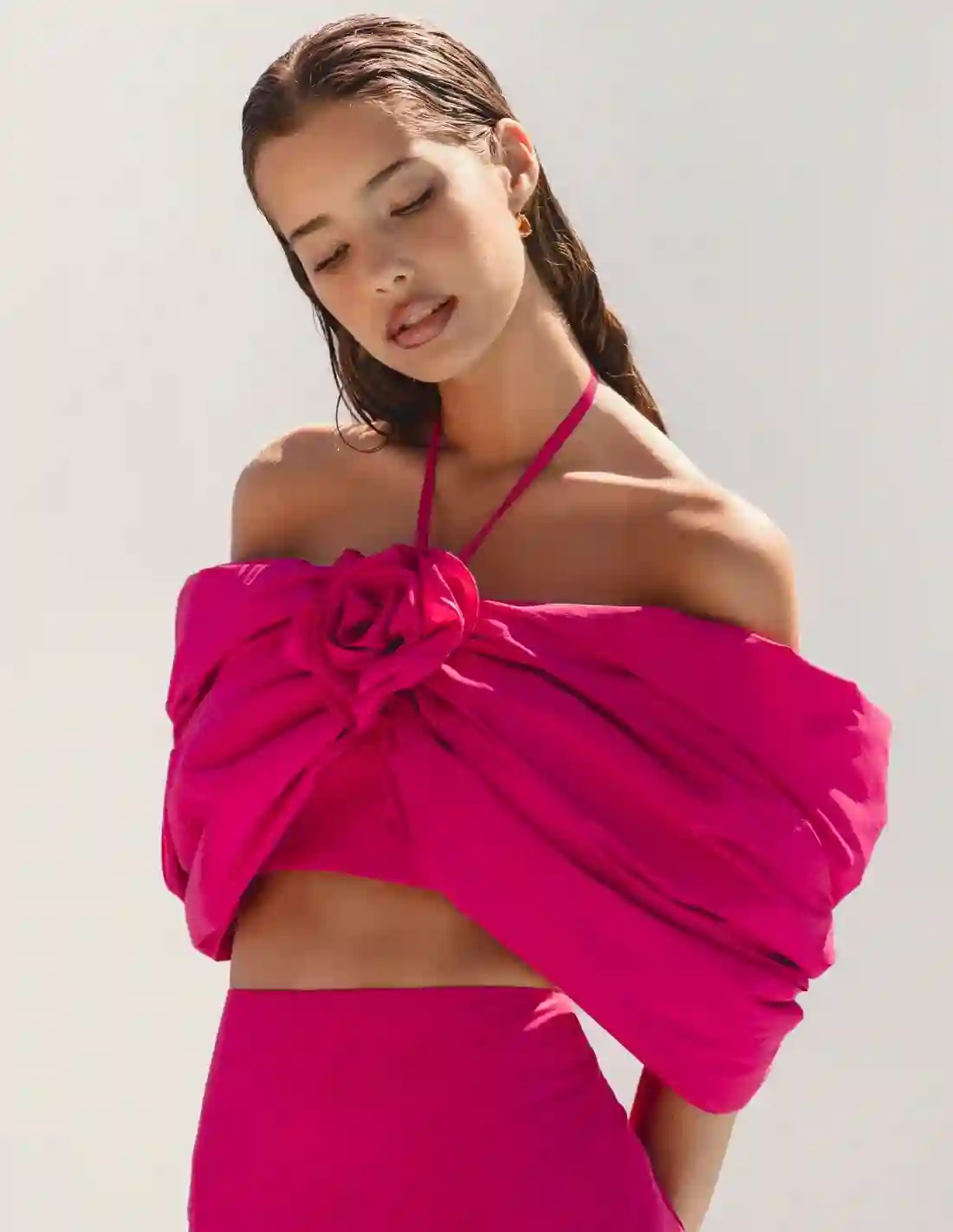 Fiesta top knotted with fallen sleeves and Flor Detail