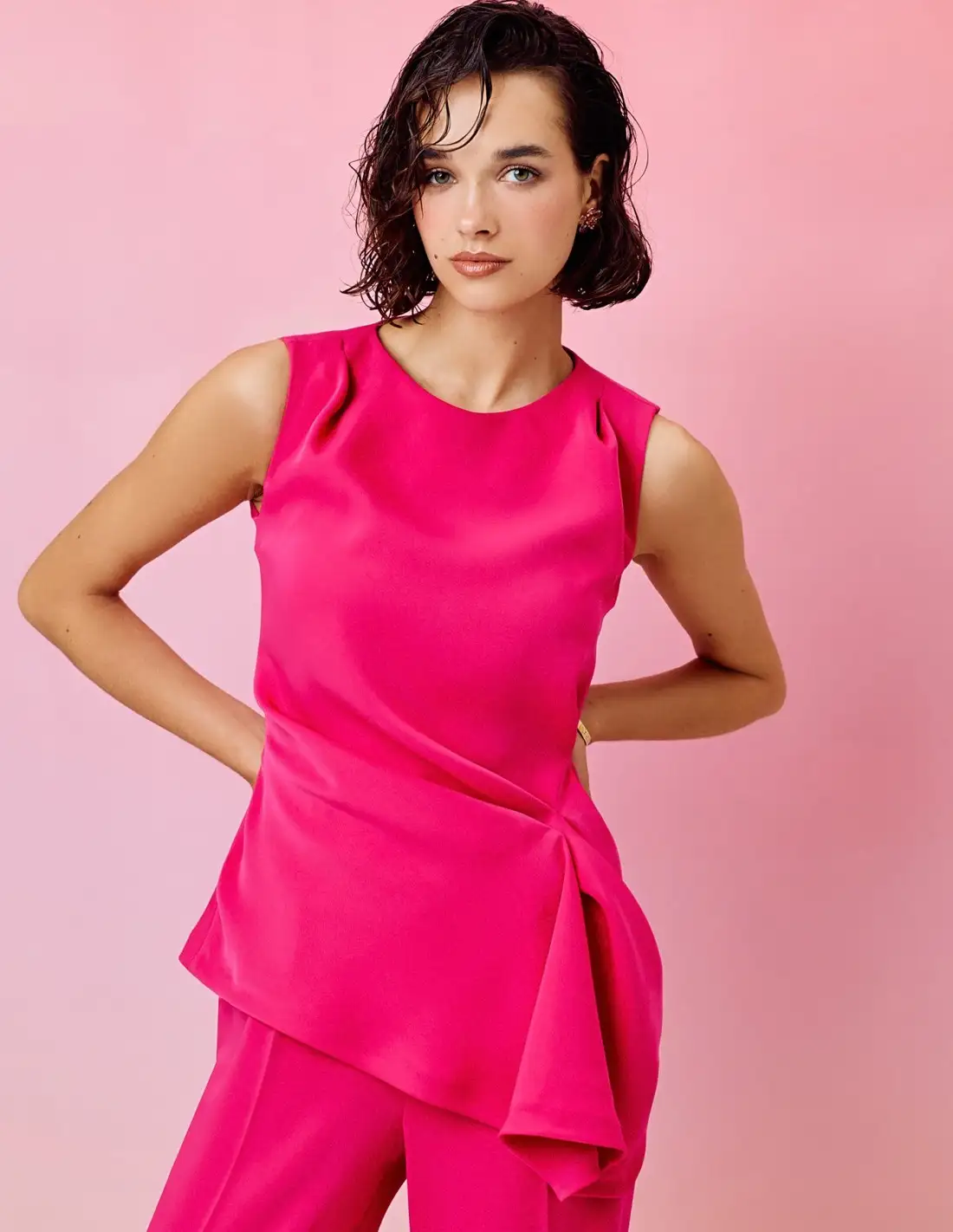 Top de fiesta sin mangas con detalle plisado