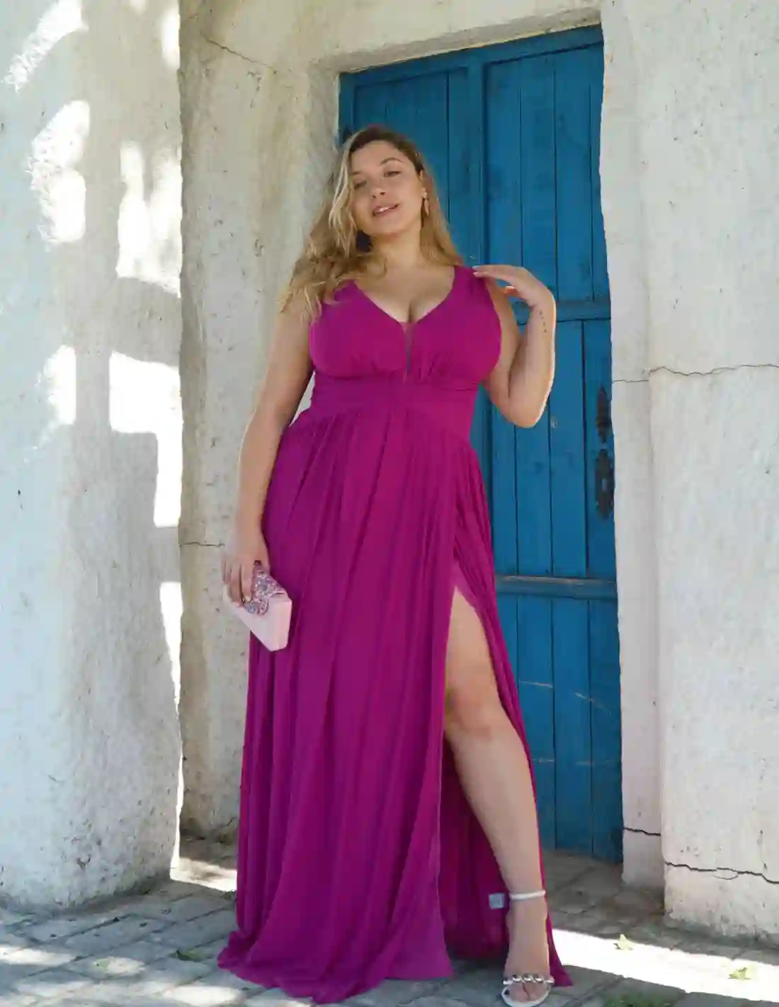 Vestido de fiesta con escote en pico para talla grande