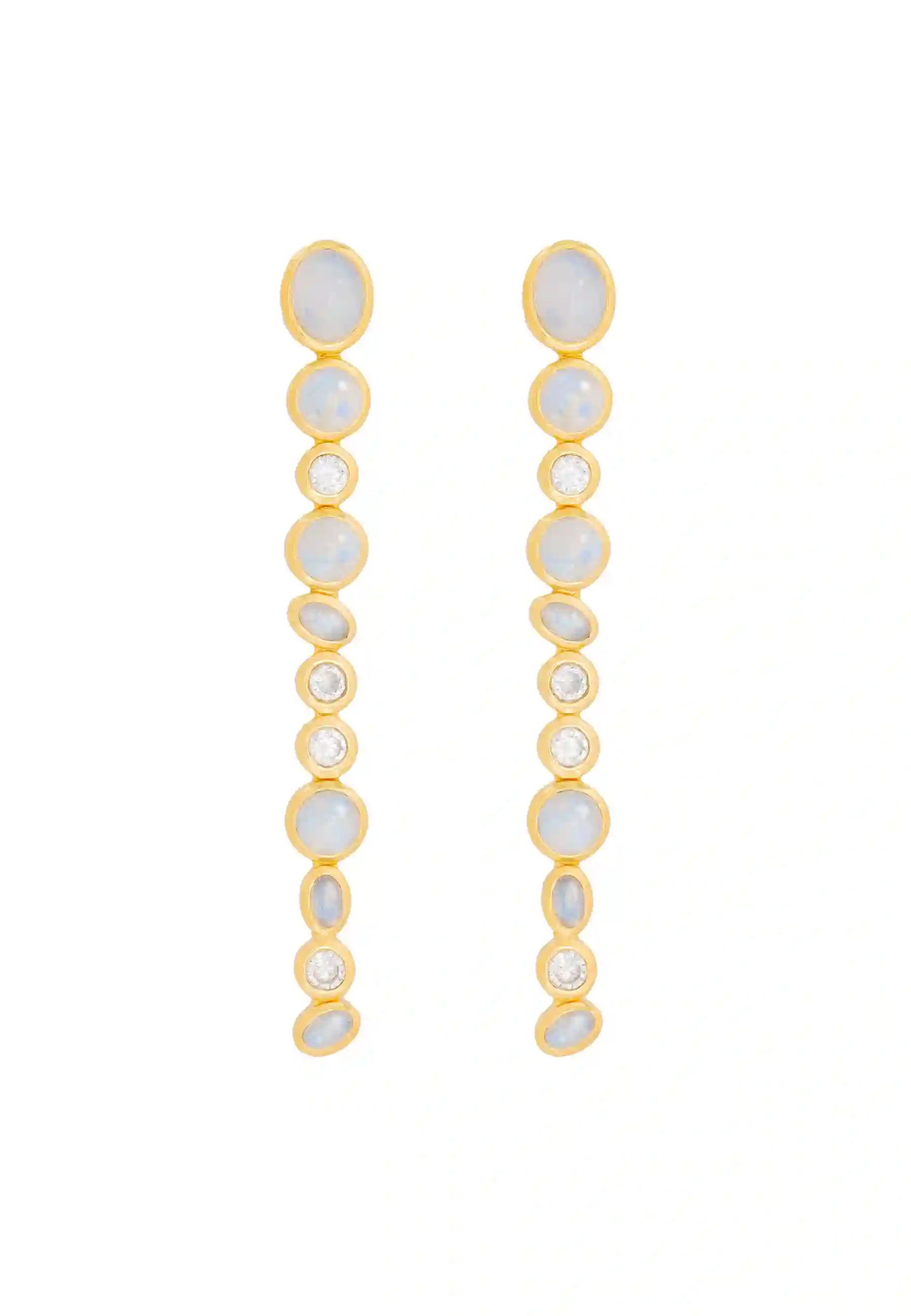 Long earrings with multiple pieces of Piedraluna