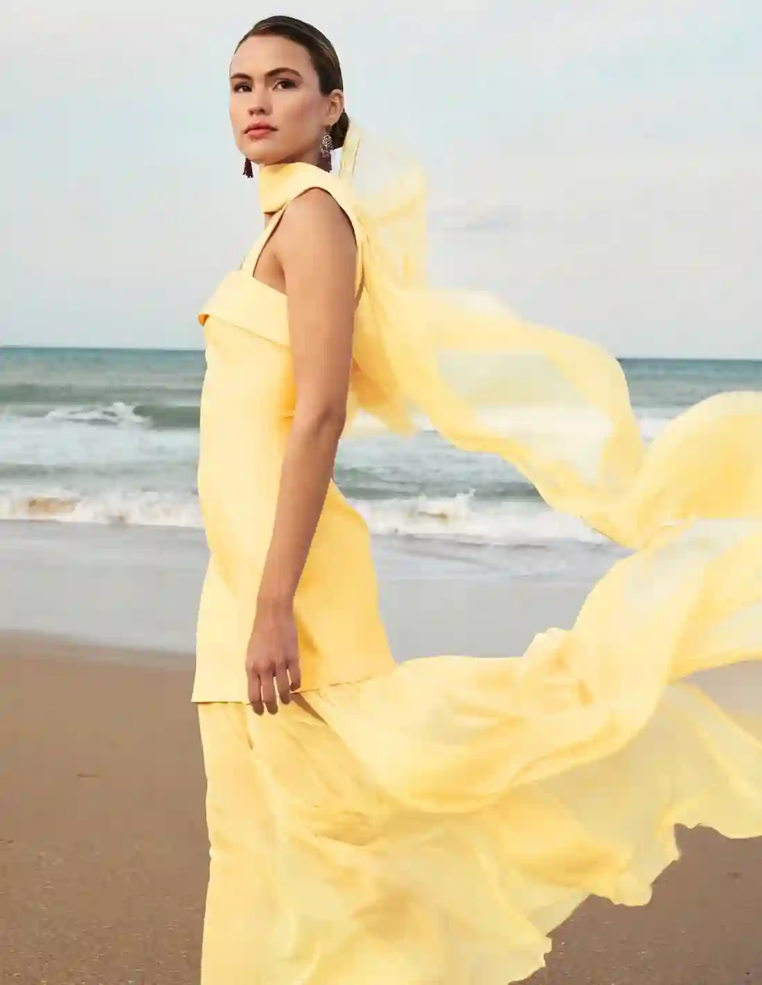 Chal de gasa amarillo