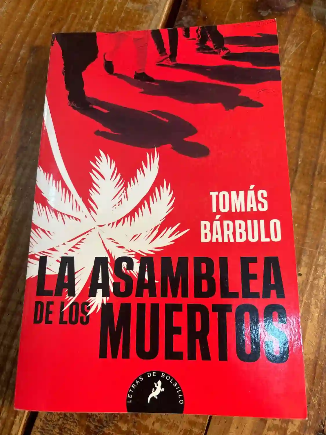 La asamblea de los muertos / Assembly of the Dead (Spanish Edition)