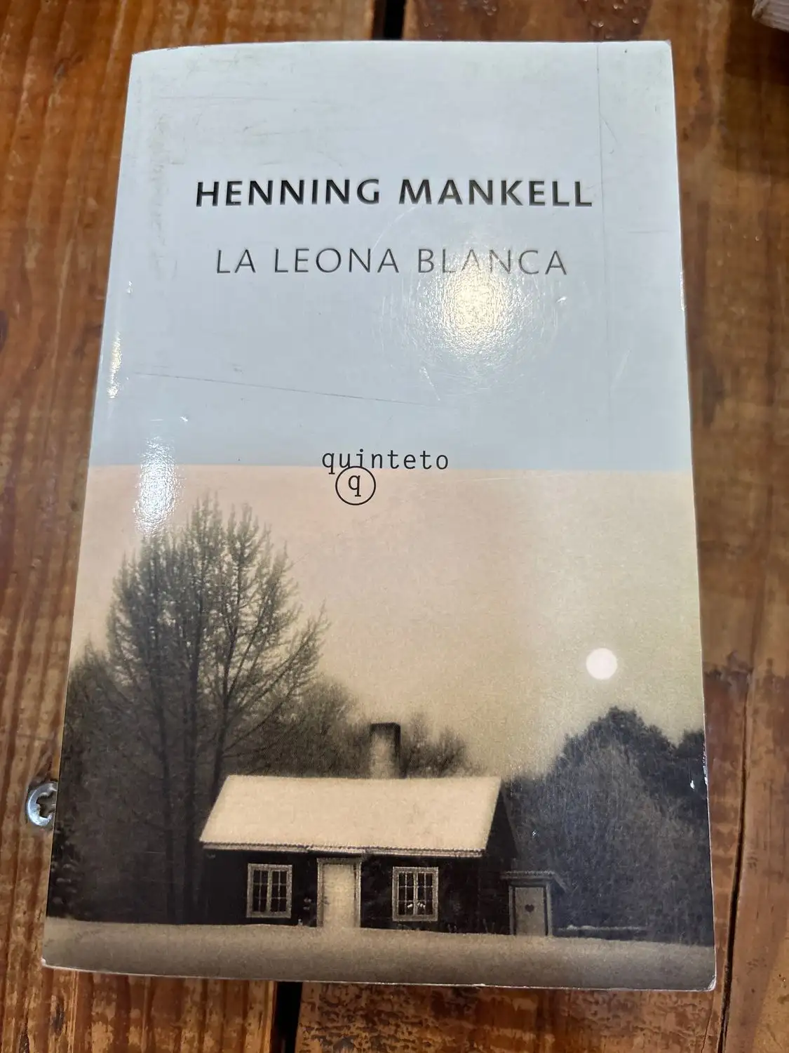 La leona blanca (Serie Wallander, 3)