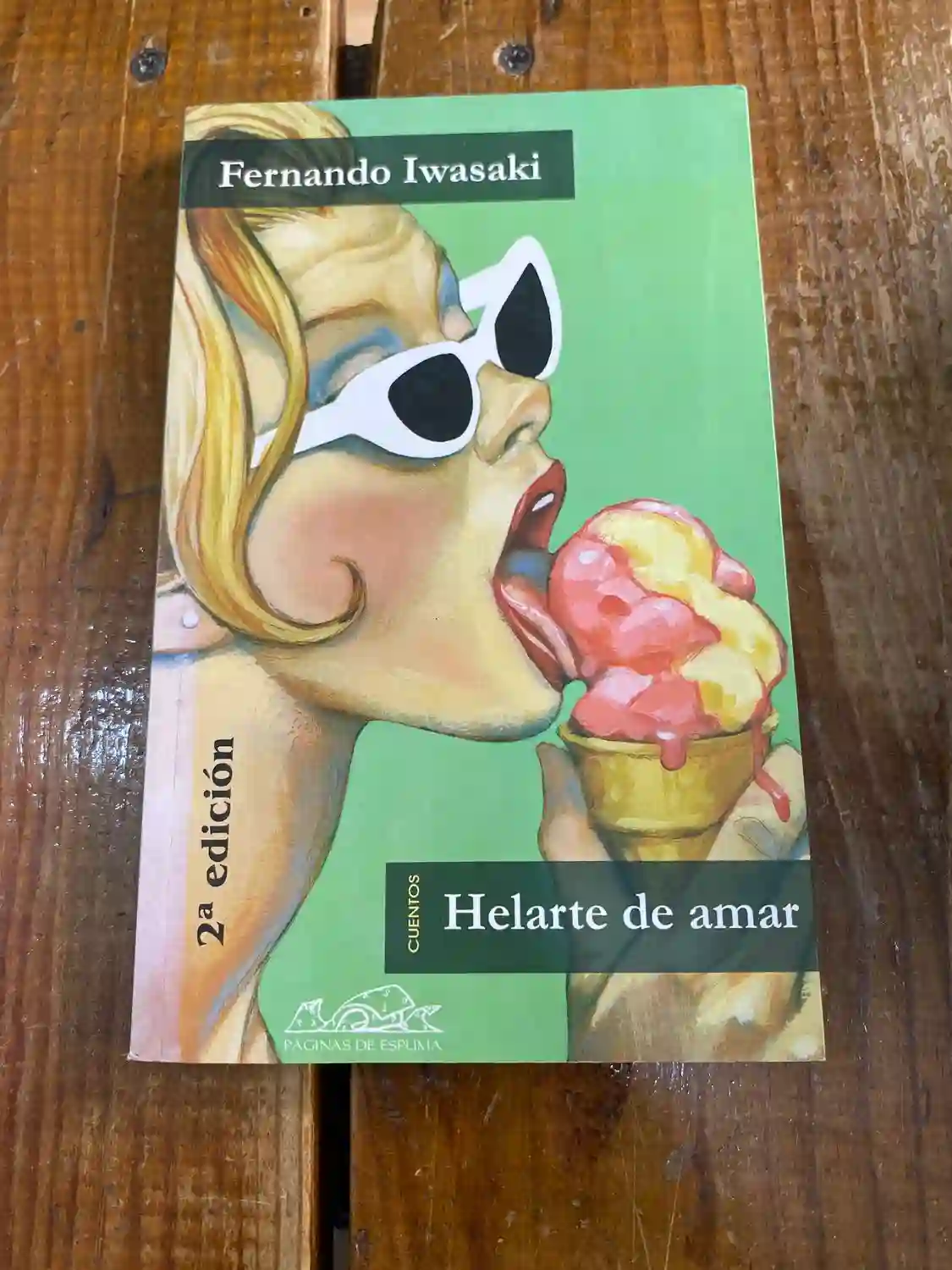 Helarte de amar: y otras historias de ciencia-fricción (Voces Literatura / Literature Voices) (Spanish Edition)