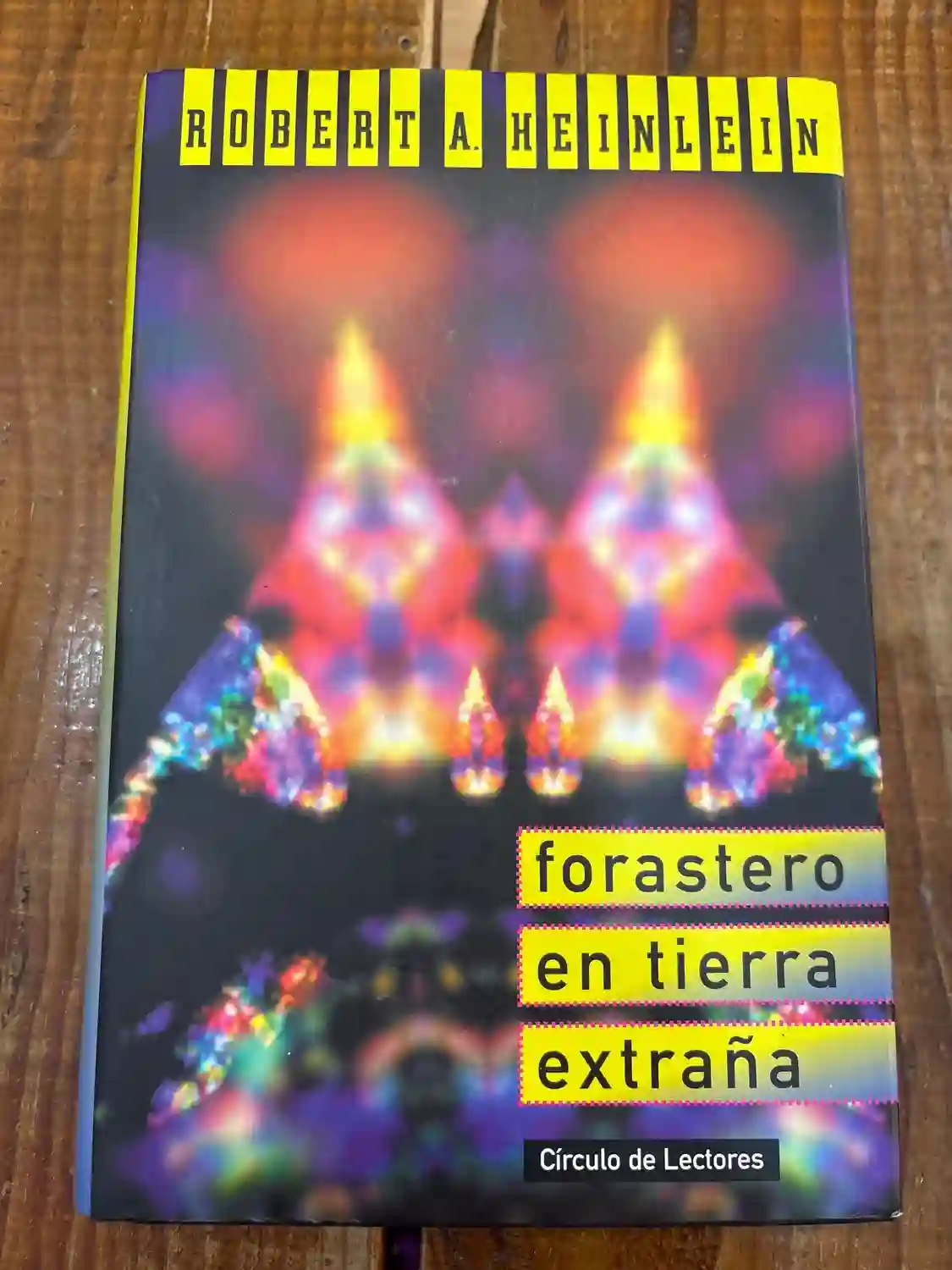 Forastero en tierra extraña