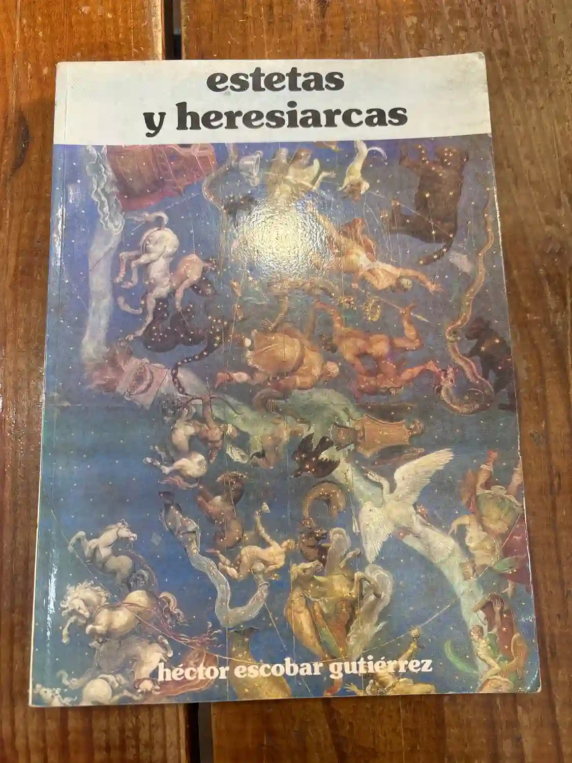 ESTETAS Y HERESIARCAS