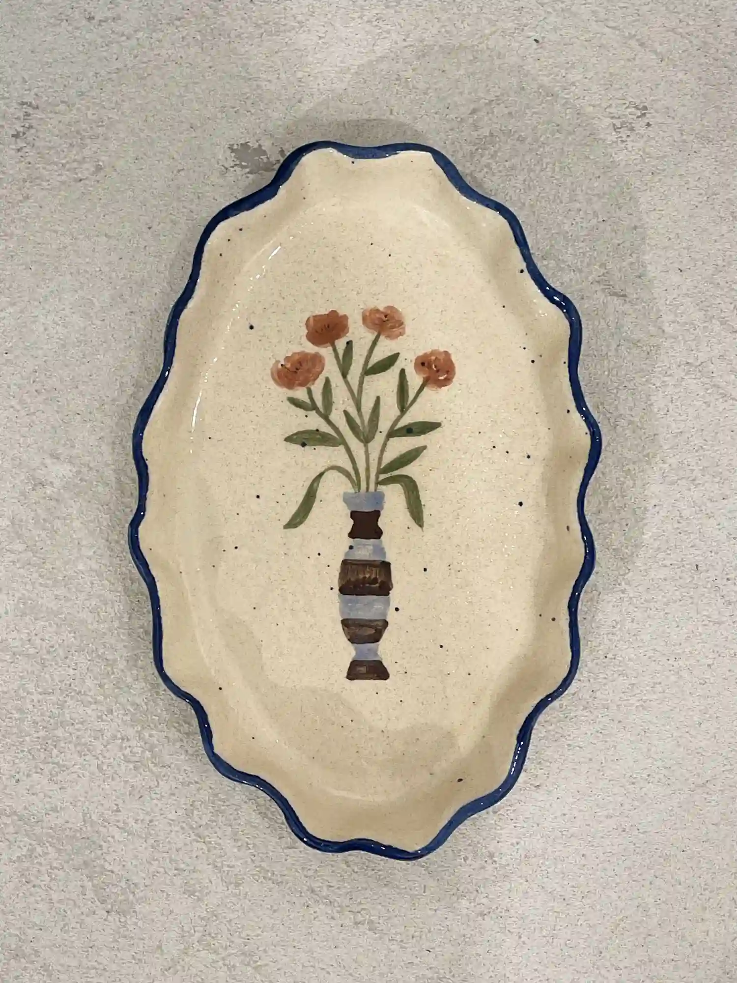 BANDEJA JARRÓN CON FLORES / MARINA SANCHÍS