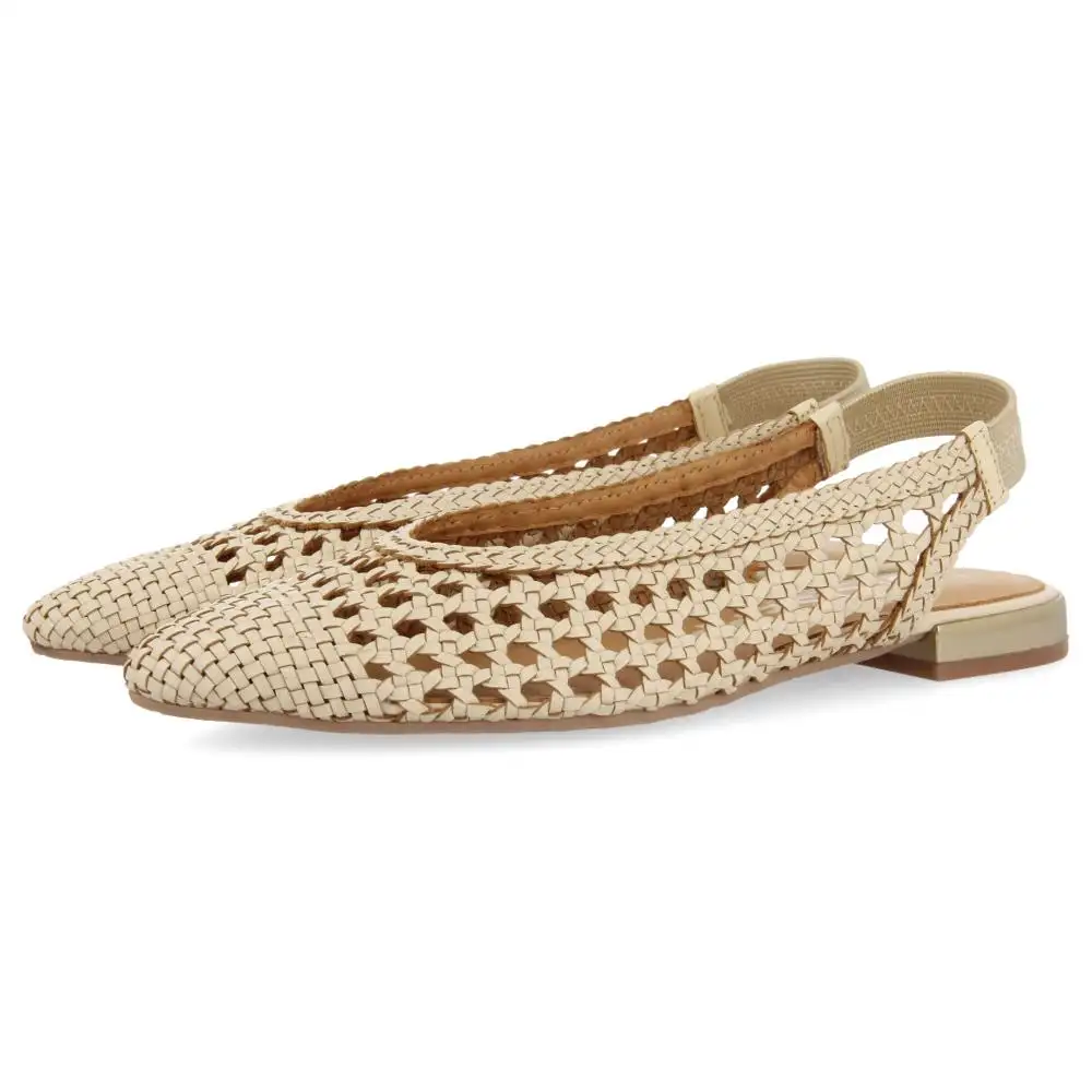 GIOSEPPO GUATAVITA Por Atelier Bailarina Off White