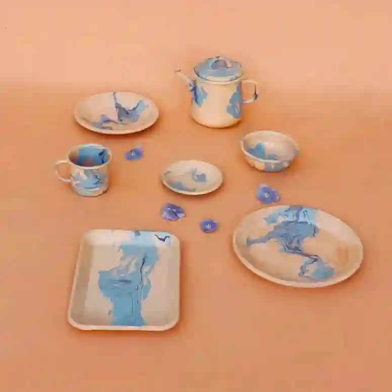 PLATO LLANO ESMALTE (VARIOS COLORES) NUEVO MÁRMOL