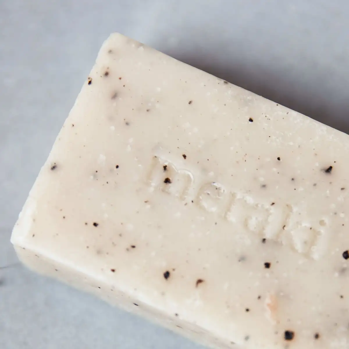 JABÓN DE MANOS EXFOLIANTE DE SÉSAMO 100G - Imagen 2