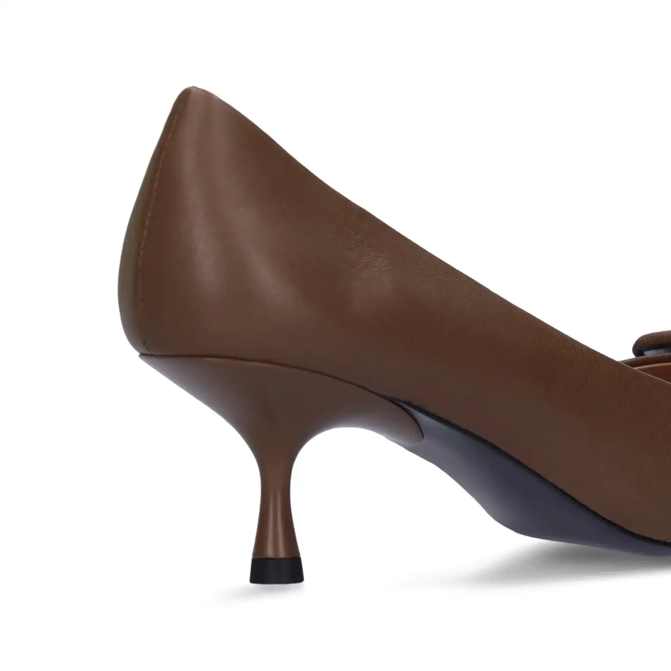 BIBI LOU STUTTGART Por Atelier Salón Avellana - Imagen 3