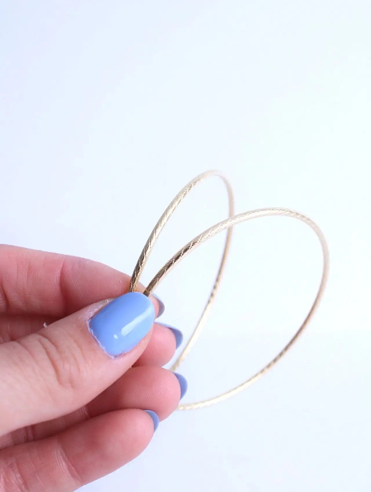 Pulsera Aro Brazalete esclava 2mm con Textura - Imagen 4