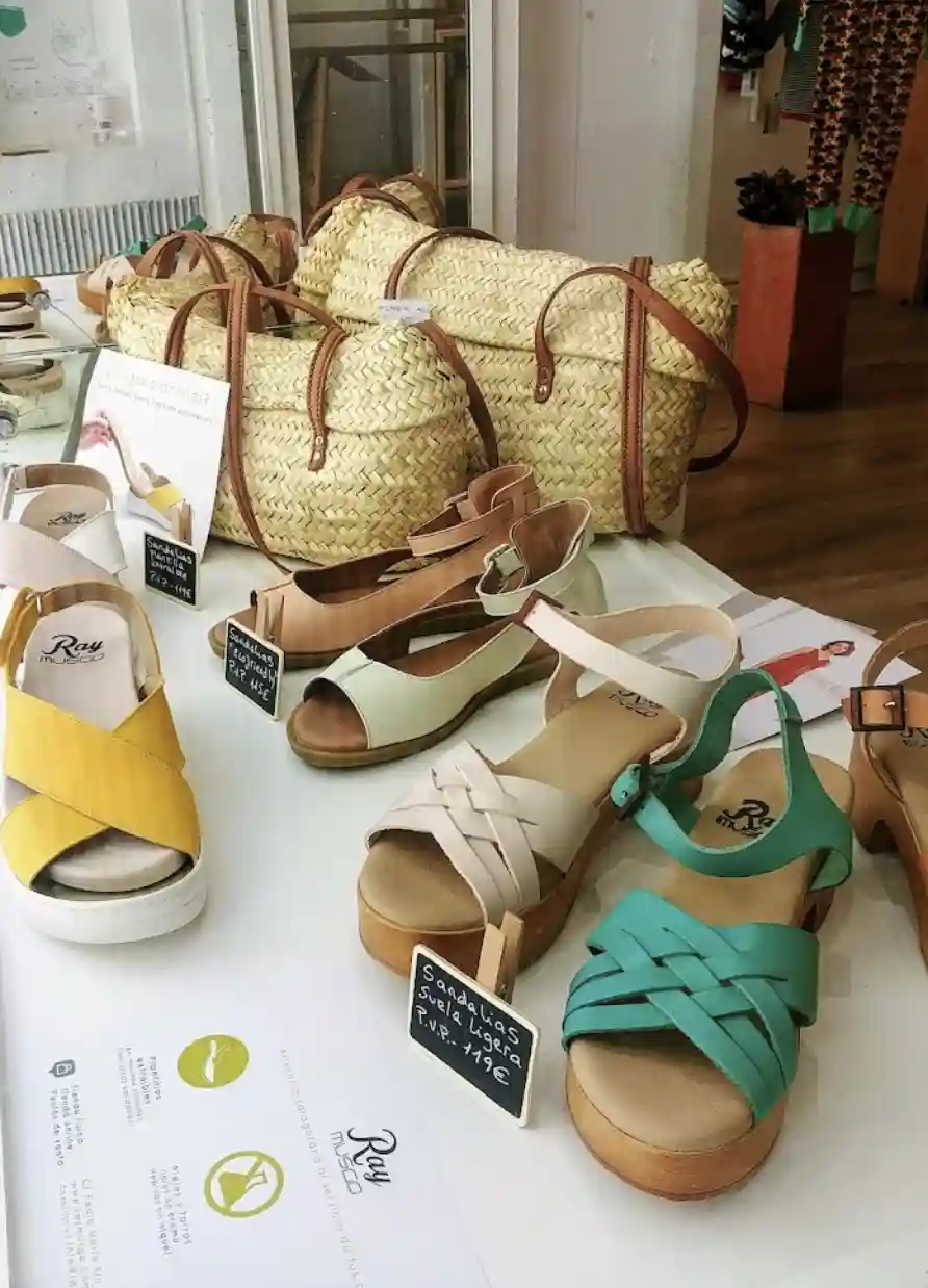 Store image 1