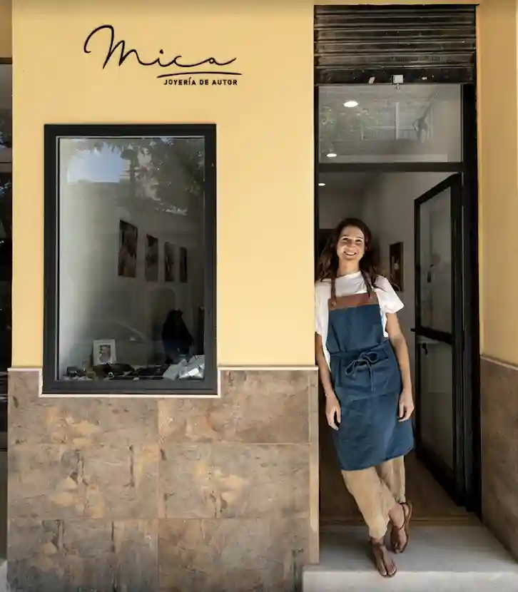 Store image 1