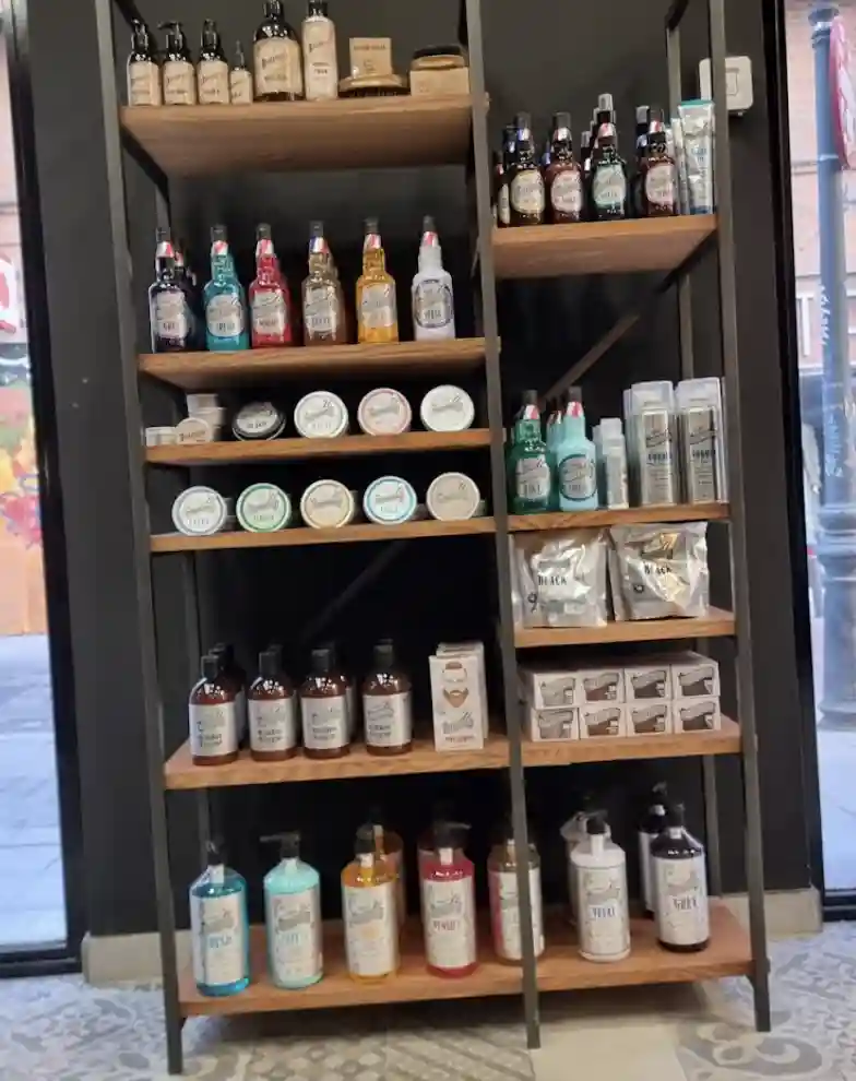 Store image 1