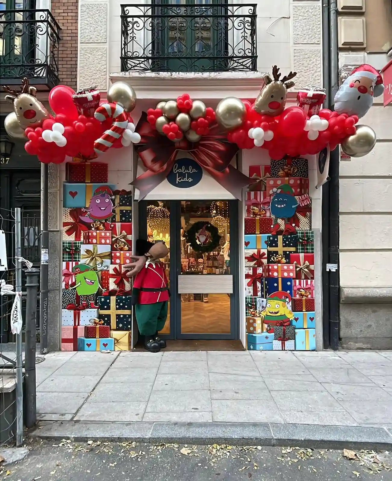 Store image 1