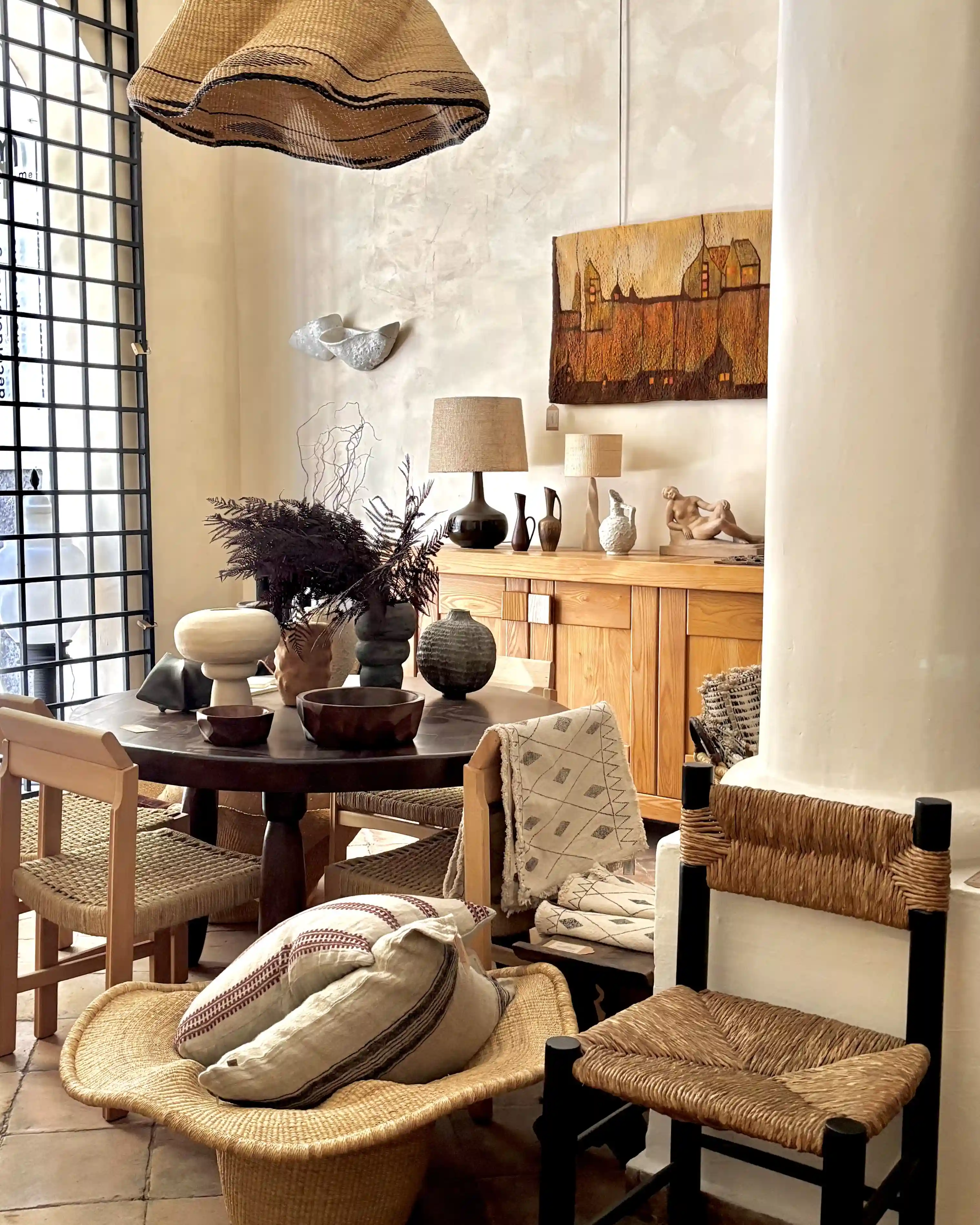 Store image 1