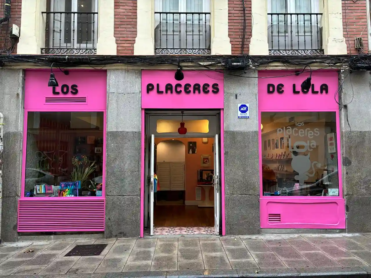 Store image 1