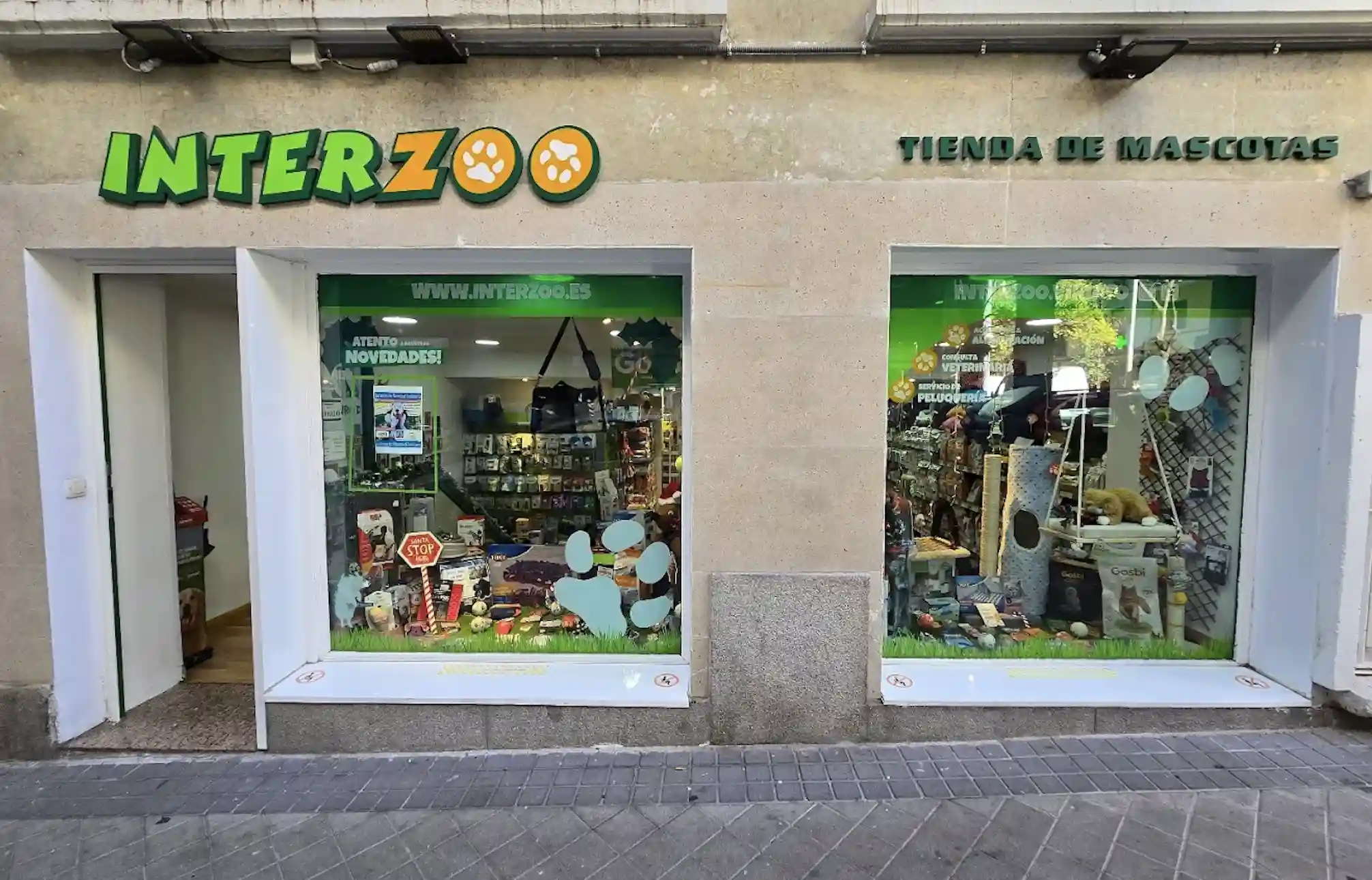 Store image 1