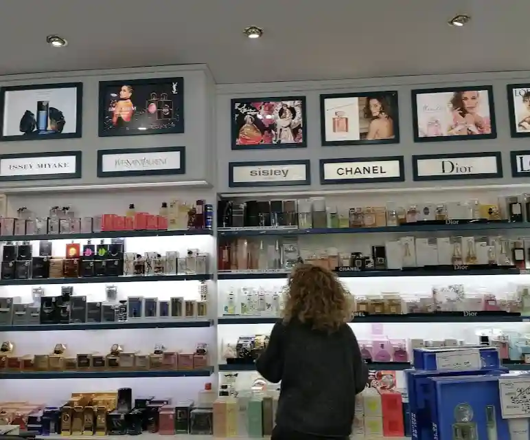 Store image 1